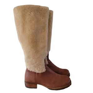 UGG AUSTRALIA CHRYSTIE SHEARLING TALL BOOTS